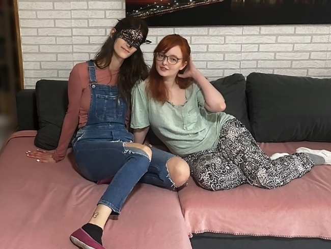 Iva_Sonnenschein entjungfert ihre schüchterne Freundin beim Lesbenfick
