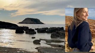 Amateurin Sirena Sweet lässt die Pisse am Meer laufen