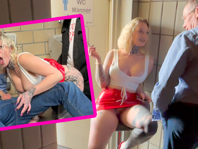 Valery_Venom lässt sich AO Ficken auf dem Bahnhofs-Klo