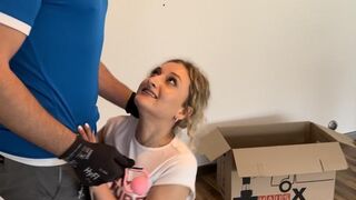 Die Umzugshelfer verführen Miley Summer