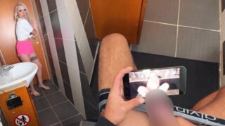 Taiga La Loca erwischt ihren Stiefbruder