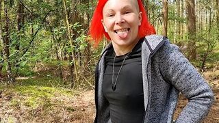 Geiles Outdoor Piss Erlebnis mit Sunny Sin