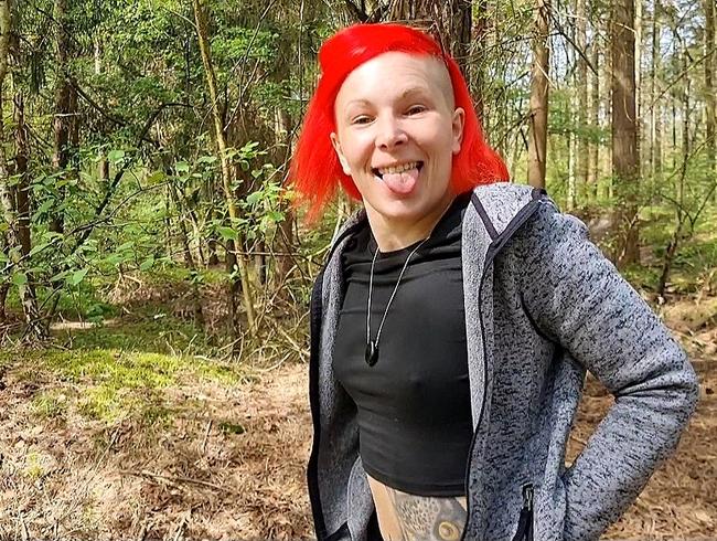 Geiles Outdoor Piss Erlebnis mit Sunny Sin