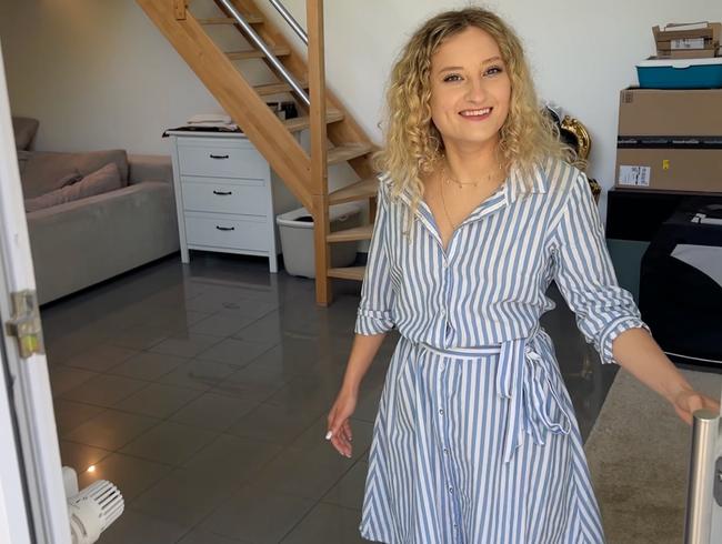 Immobilien Makler fickt mit Miley Summer