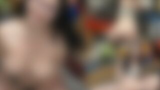 Roxi_black lässt sich geil bumsen