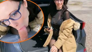 Ronya_Rabe schleppt ihn auf dem Parkplatz direkt ab und will ficken