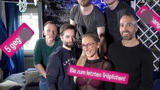 Studentin Aneta: 5 Männer spritzen mir ins Gesicht
