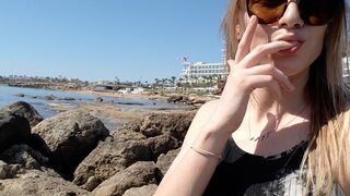Sirena Sweet erlebt einen Quickie am Meer