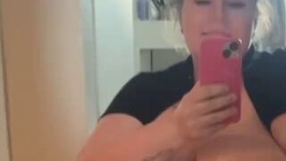 [Sonnenschein-95] Schaust du zu, wenn ich mich mit einem Dildo ficke?