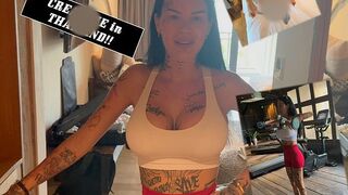 Maja-Bach bekommt Sperma in Thailand