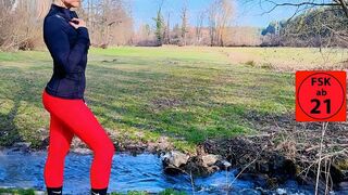 Das ich mich Outdoor ohne Gummi in alle 3 Löcher ficken lasse, hätte er nicht erwartet [Daynia]