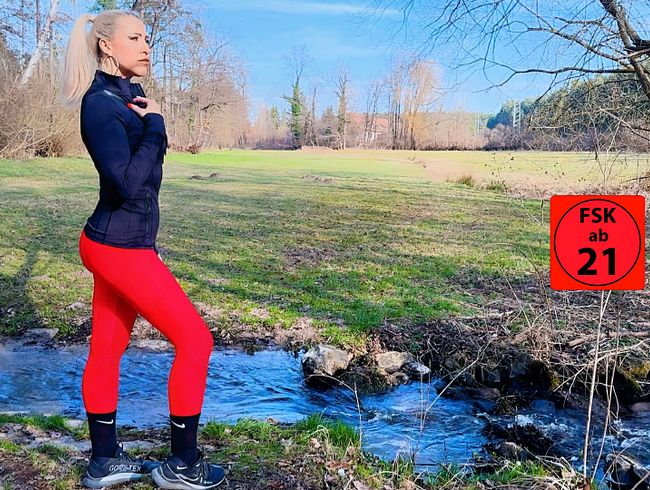 Das ich mich Outdoor ohne Gummi in alle 3 Löcher ficken lasse, hätte er nicht erwartet [Daynia]