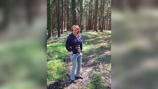 Sofie-Steinfeld muss im Wald heftig pissen