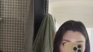 Jessy-outside will sehen, wie du dir einen runter holst