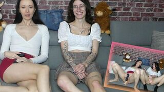 Zusammen masturbieren beim Filme gucken (Ronya-Rabe)