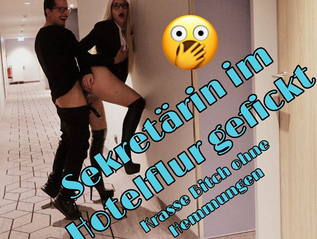 [Costas Antonis] Die Sekretärin wird im Flur gebumst