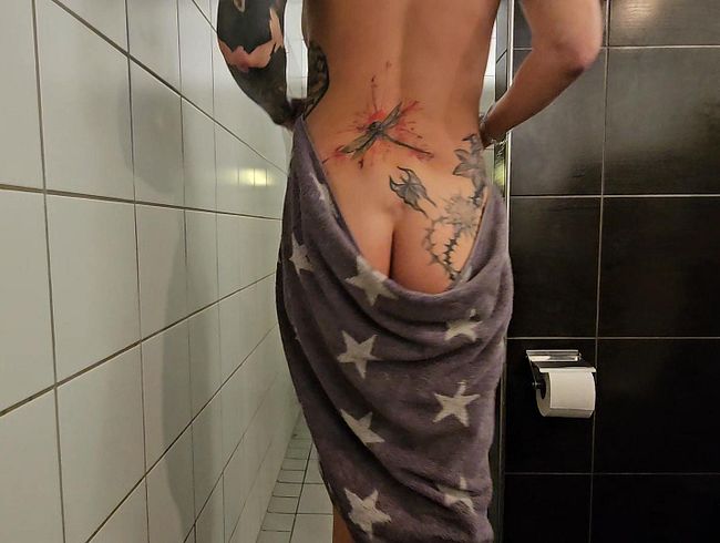 Sydney-Schmid @ Folter für Fans