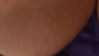Gina-1818: Arschficken mit einem Alien Dildo