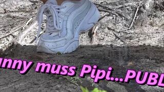 Maria-Gail - Angepisst im Bunny Kostüm