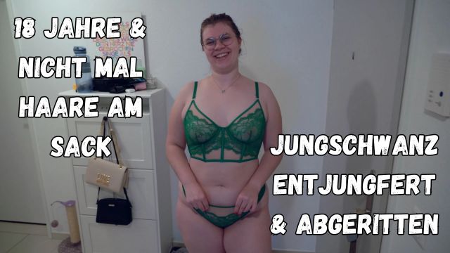 Erst ist erst 18 und wird von einer Hobbyhure entjungfert (Lina-Love)