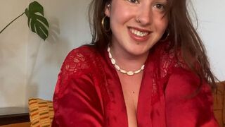 Bella_Bacio zeigt sich in knappen Dessous