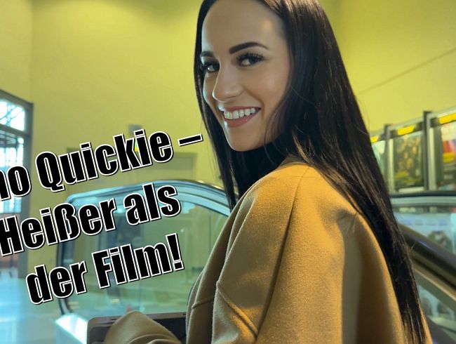 Lola_Candy genießt den Quickie im Kino