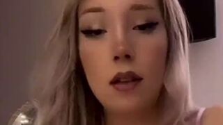 [Lady-Khaleesi] Ich verwöhne meine Muschi und du darfst zusehen