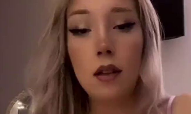 [Lady-Khaleesi] Ich verwöhne meine Muschi und du darfst zusehen