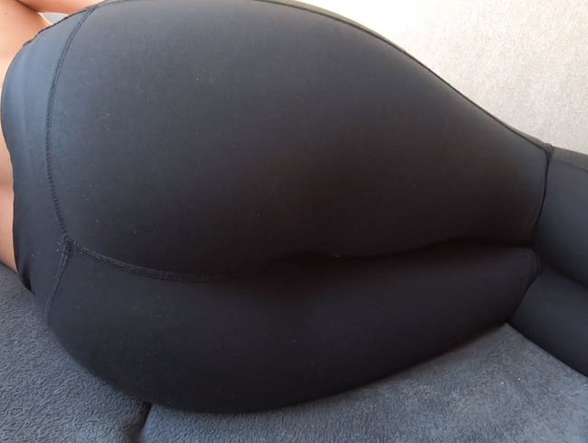 Vanni-Doll lässt sich die nasse Mumu fingern