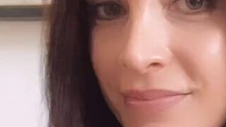 Jessy_outside dreht ein süßes Video von sich