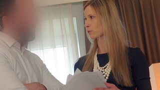 Melly Bunny Luder lässt sich von Managern ficken