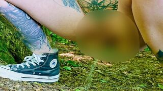 FKn-fiNe: Ich pisse Outdoor... ich konnte es nicht mehr zurückhalten
