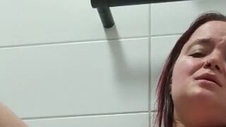 Dirrty-Fox - Heißer Solo unter der Dusche