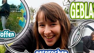 Lena Blush lutscht gierig am Riesenschwanz