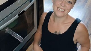 Anna-Lustig verwöhnt deinen Schwanz bis zum Happy End