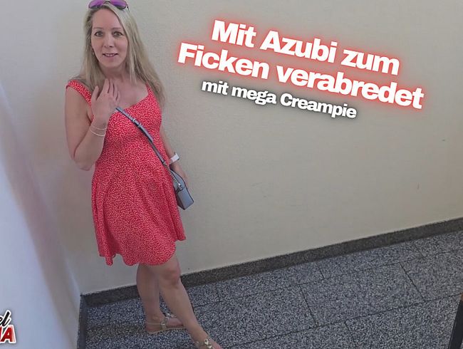 Annabel Massina hat Creampie Sex mit dem Azubi