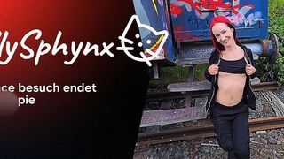 Unerwarteter Creampie im Lost Place [Sally Sphynx]