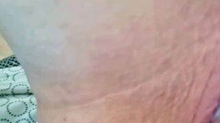 SecretPassion69 - Mein 1. Video! Ich fasse meine Pussy ganz sanft für dich an