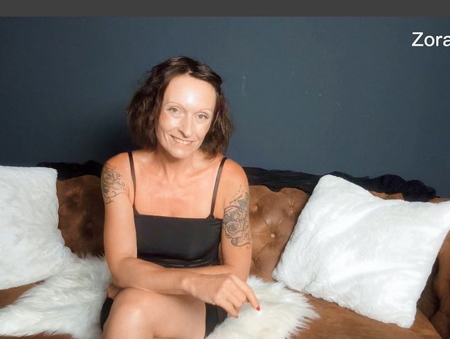 Zora-Enn stellt sich erotisch vor