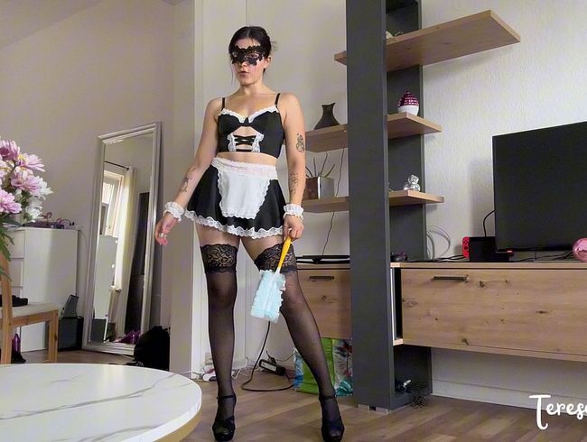 Teresa-Winter will dein Hausmädchen sein und hat überzeugende Argumente...