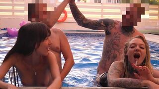 4er am Pool mit Valery-Venom! 2 dicke Schwänze für 2 nasse Pussys
