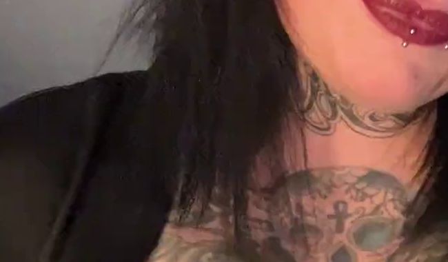 Mrs_Inked98 stellt sich bei dir vor