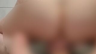 nellynrn fickt sich selbst mit dem Dildo