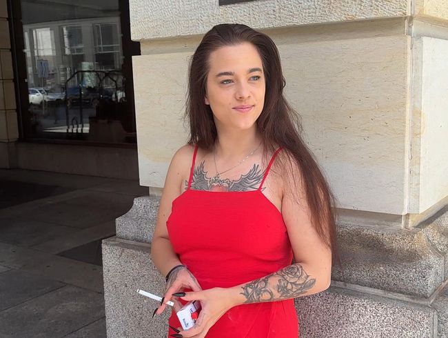 LunaLynn wird von einem Fan erkannt und bekommt Sperma ins Gesicht