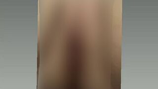 dirtyprincess-123 macht die Beine breit, damit du ihre Pussy sehen kannst