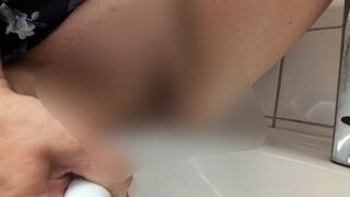 Pelzige Pussy pisst für dich von pussycat-33