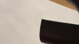 Bad-Anna hat einfach Lust auf ihr Toy