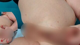 Sabrina-Hot-93 zeigt dir, wie sie es sich gern selbst besorgt