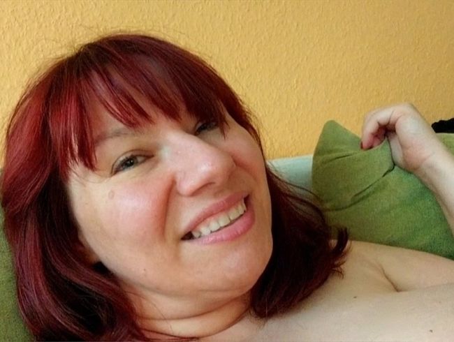 Sabrina Hot 93 zeigt ihr Orgasmus Gesicht