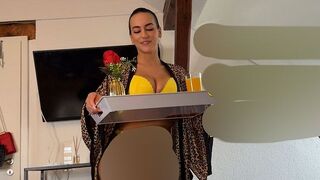 Lola_Candy steht auf Sex am Morgen